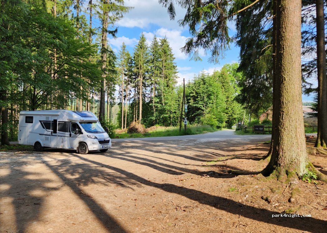 (592 02) Sněžné - — foto