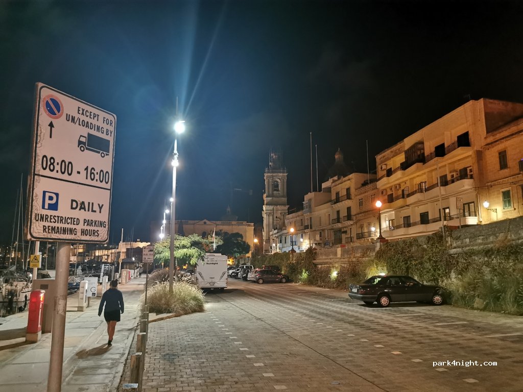 () Il-Birgu - 106 Triq San Lawrenz — foto