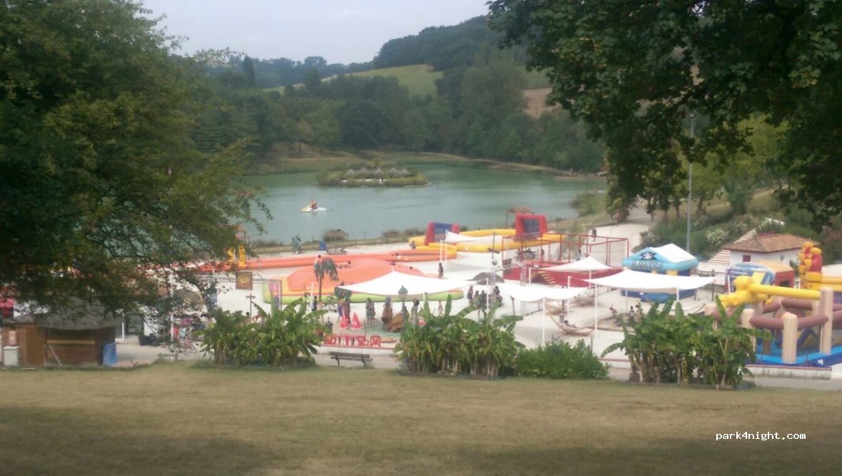 Camping Lake Three Valleys ***** — foto
