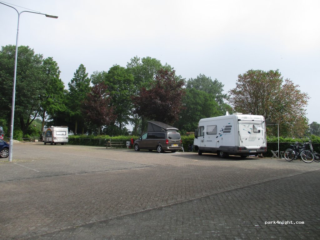 Camper Parking Medemblik — foto 2