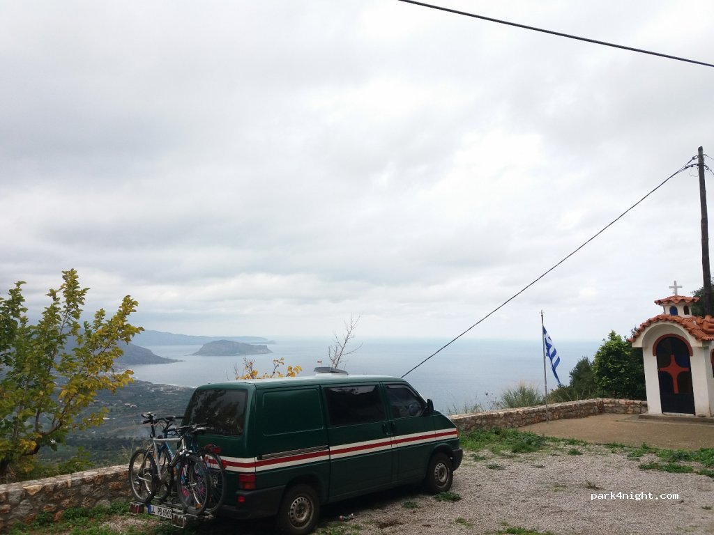 (230 70) Monemvasia - Unnamed Road — foto