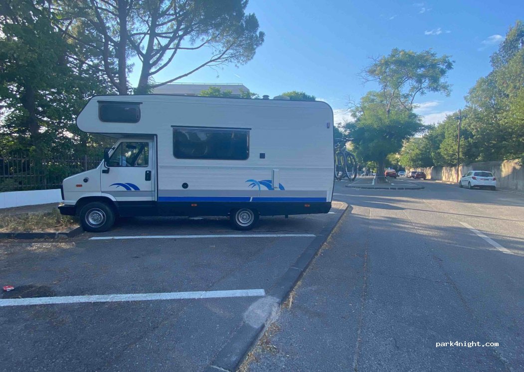 (13008) Marseille - 12 Boulevard de Gabès — foto