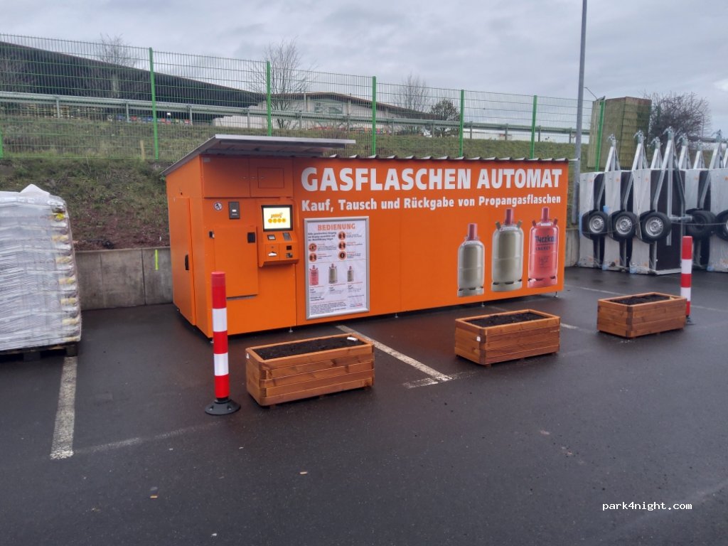 (36100) Petersberg - 9 Justus-Liebig-Straße — foto