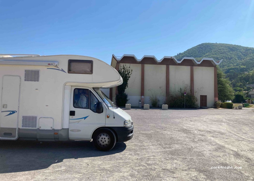 Aire de Camping-Car Digne-les-Bains — foto