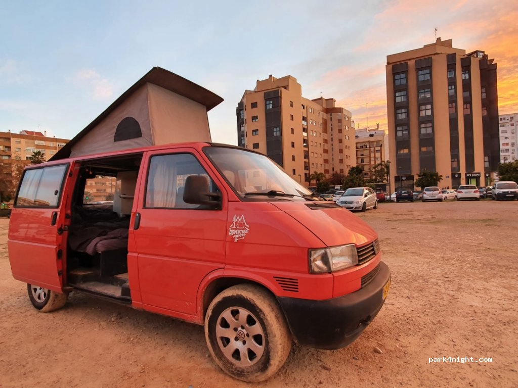 (46019) València - 84 Plaça Num 81 Res Urb — foto