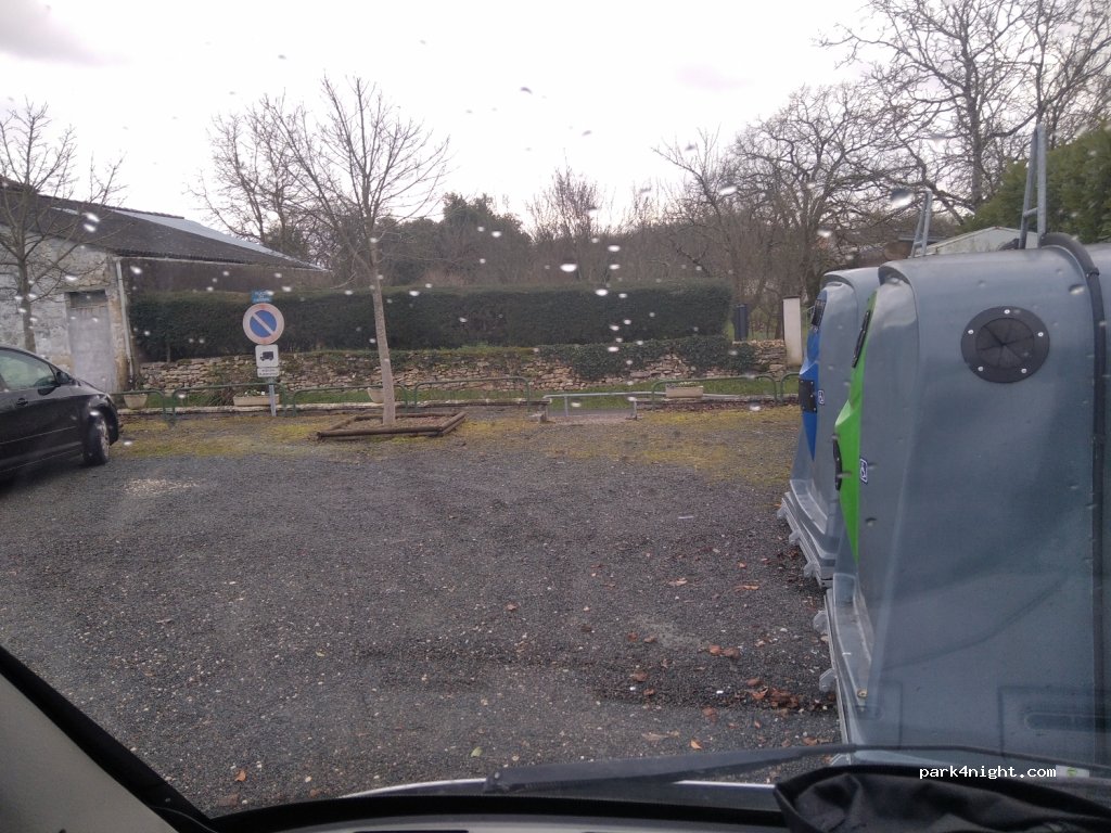 (17330) La Jarrie-Audouin - 4 Route de Loulay — foto