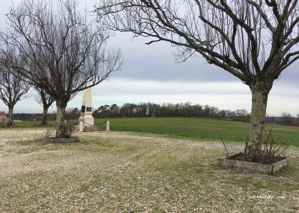 (24410) Saint-Aulaye-Puymangou - — foto