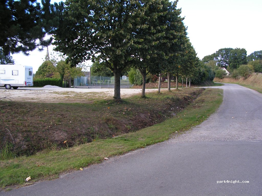 (22570) Saint-Gelven - D95 — foto 2