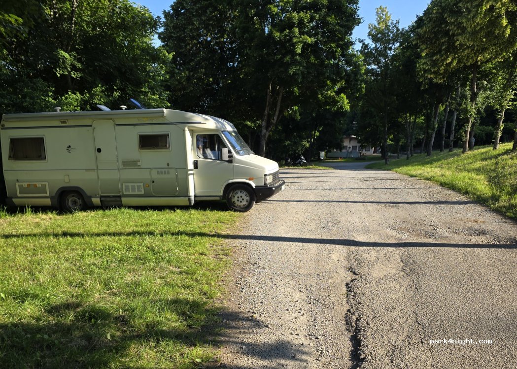 (73571) Göggingen - 9 Im Steingau — foto 2