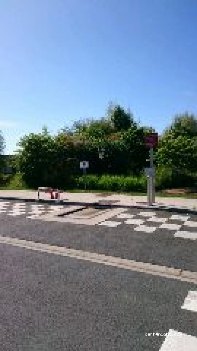 (37270) Athée-sur-Cher - E604 — foto