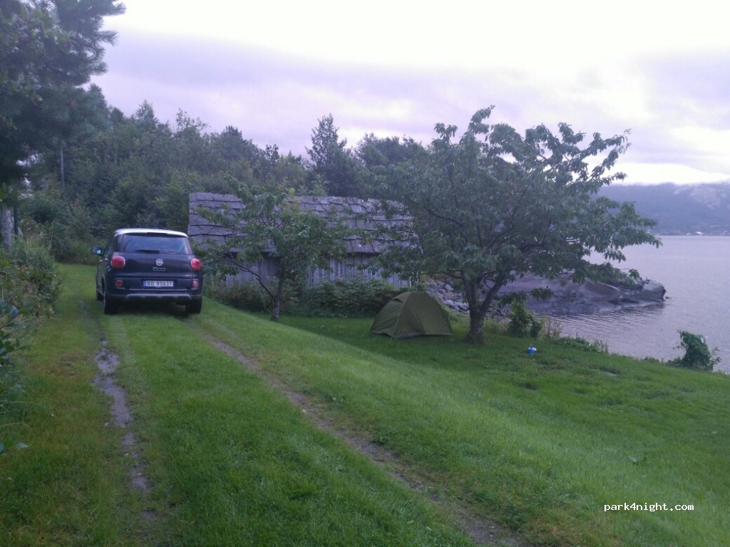 (5614)  - 1139-1141 Ålvikvegen — foto