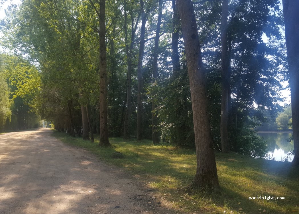 (08350) Donchery - Unnamed Road — foto 2