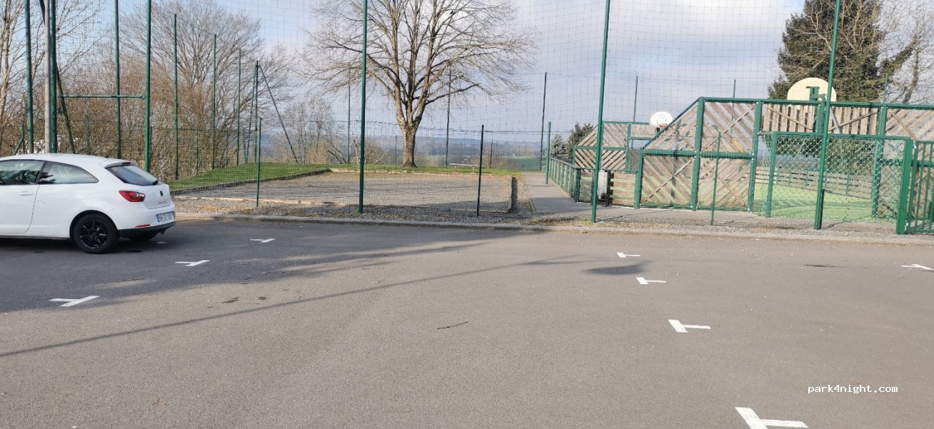 (08260) Maubert-Fontaine - 10 Rue des Remparts — foto
