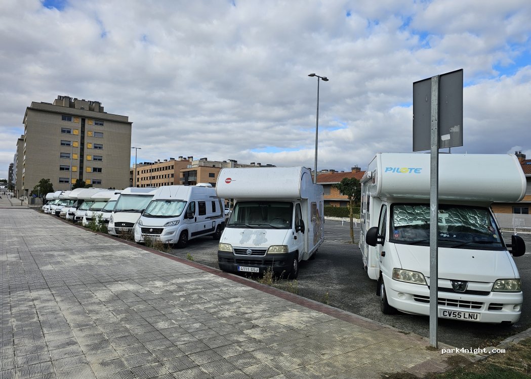 Parking para autocaravanas Egüés — foto 4