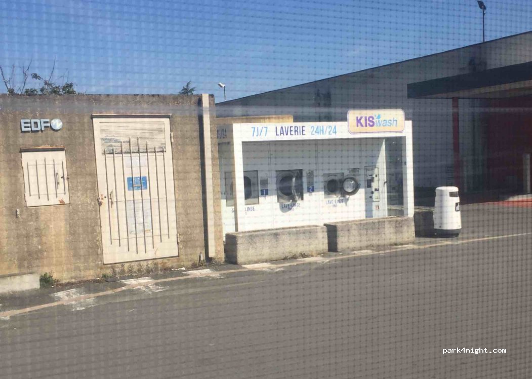 (33240) Saint-André-de-Cubzac - 23 Rue de la Fontaine — foto