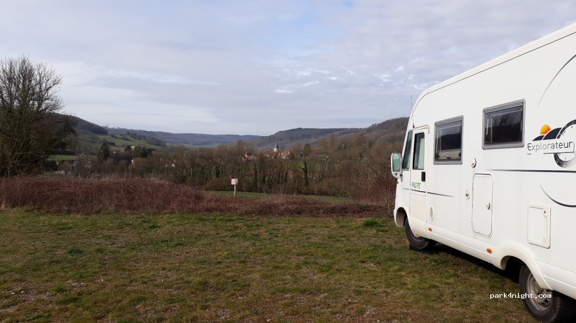 (21150) Corpoyer-la-Chapelle - 28 D6 — foto