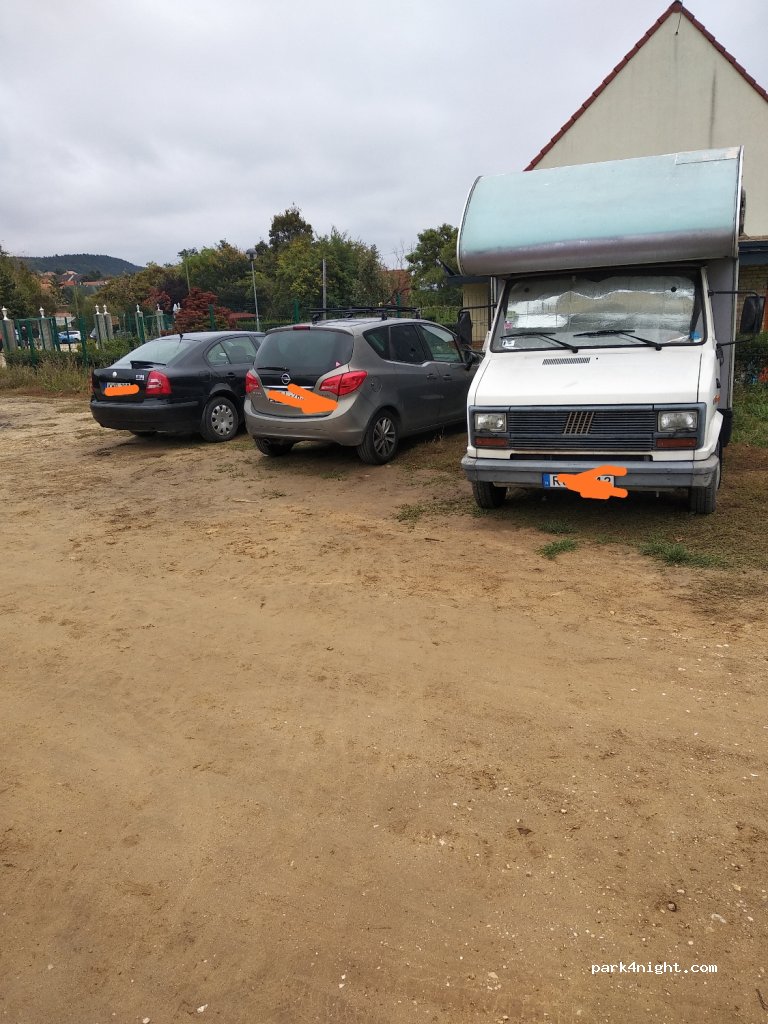 (2097) Pilisborosjenő - 5 Kökény köz — foto
