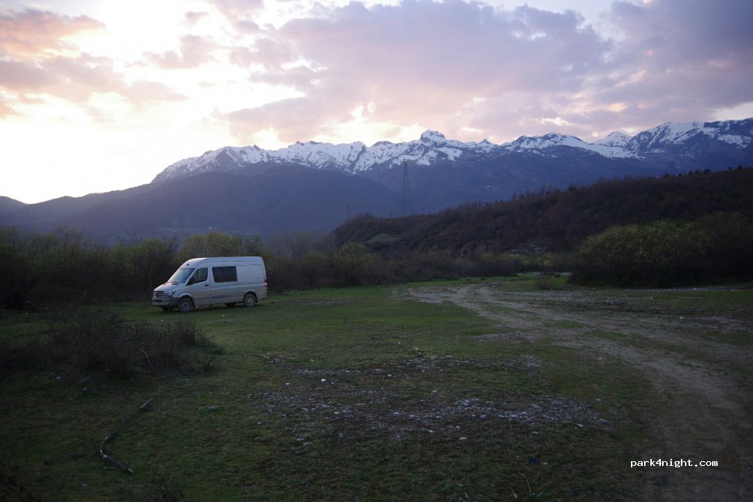 () Luzhë - Unnamed Road — foto 2