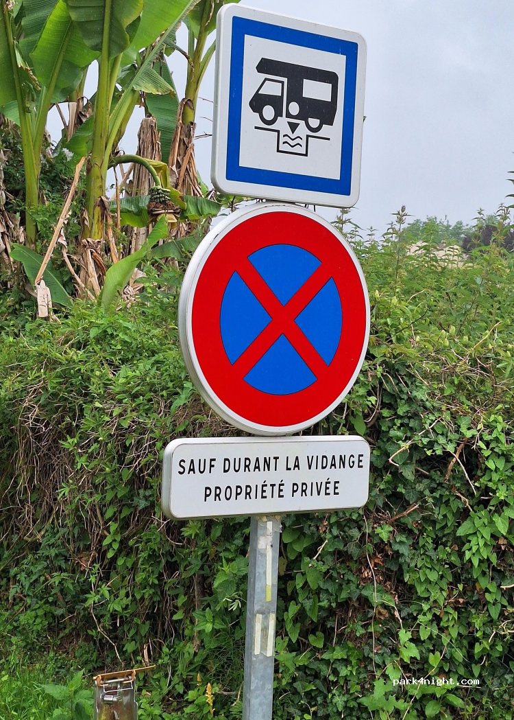 Aire de camping-car Sauternes — foto 5