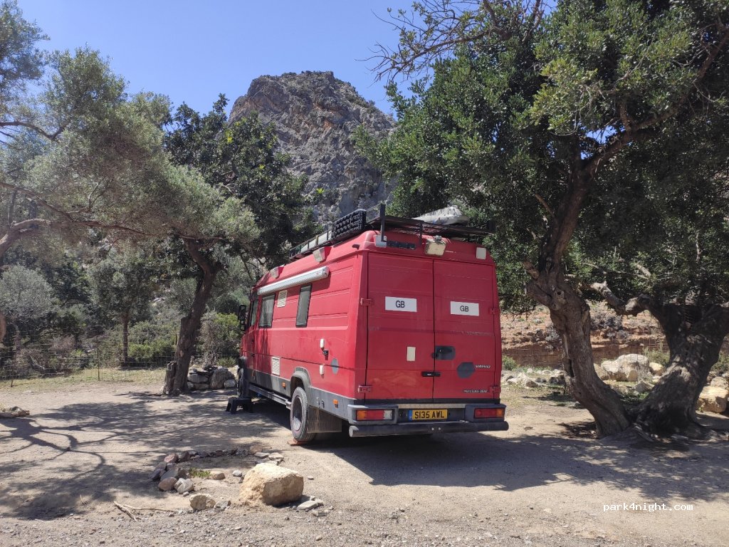 (704 00) Festos - Agiofaraggo Canyon Footpath — foto