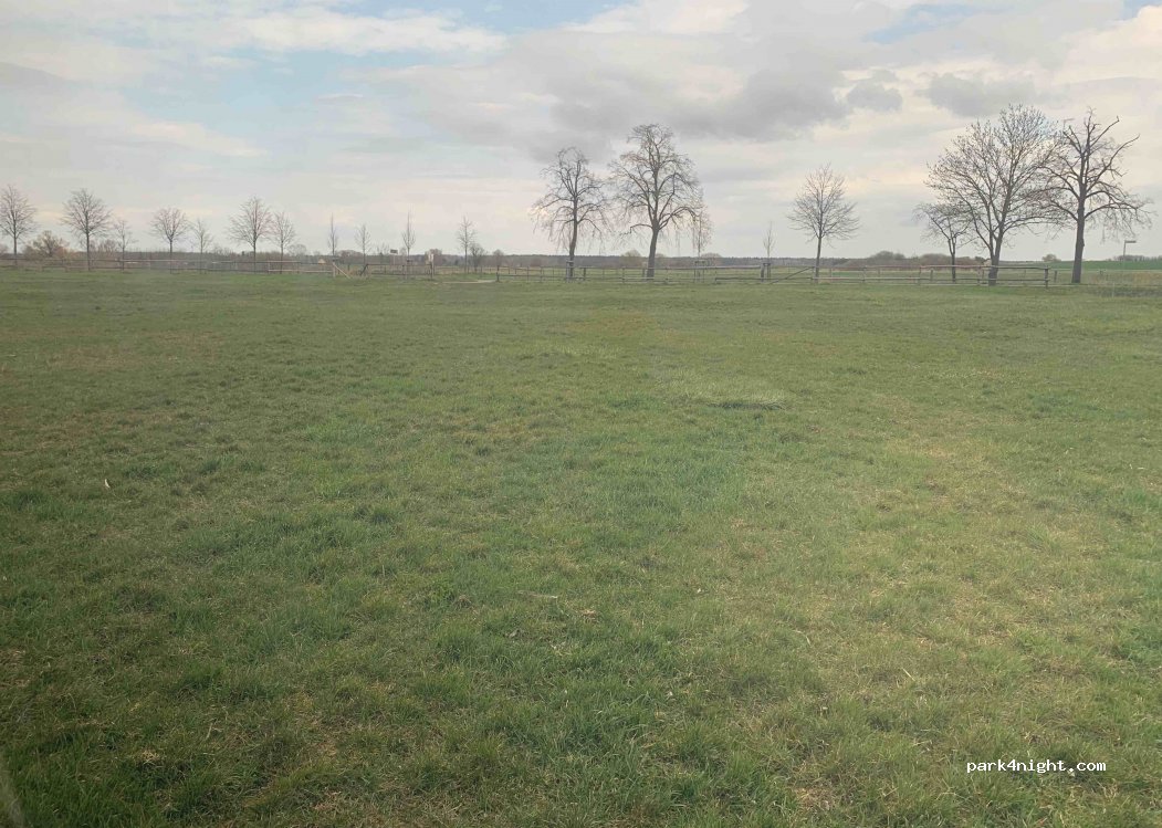 (16727) Oberkrämer - 77 Lindenallee — foto