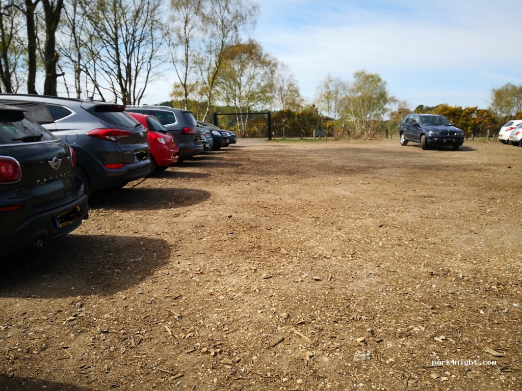(GU24 8TU) Chobham - Staple Hill — foto
