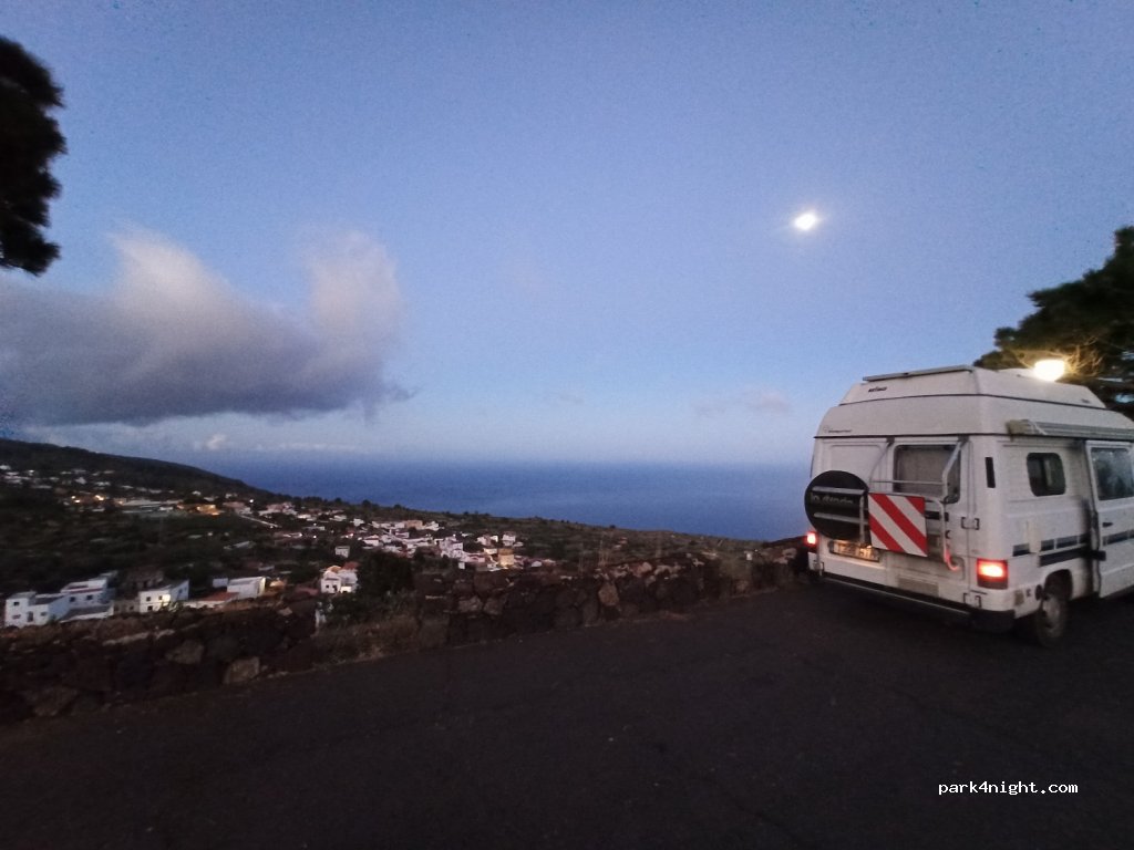 Santa Cruz de Tenerife - Unnamed road — foto