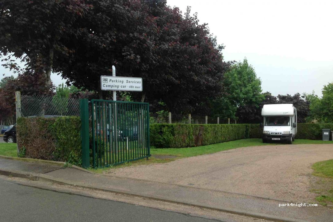 Aire de camping-cars Beauvais — foto