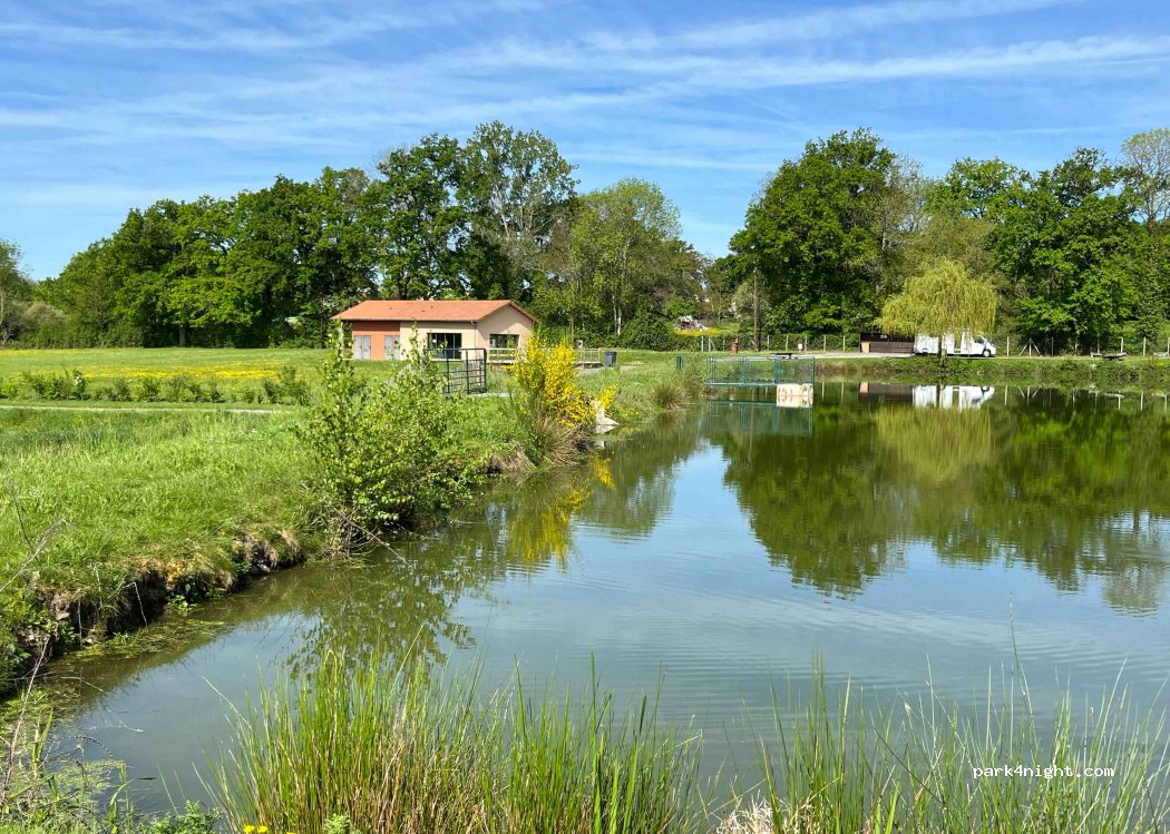Camping - Dompierre les Eglises — foto 3