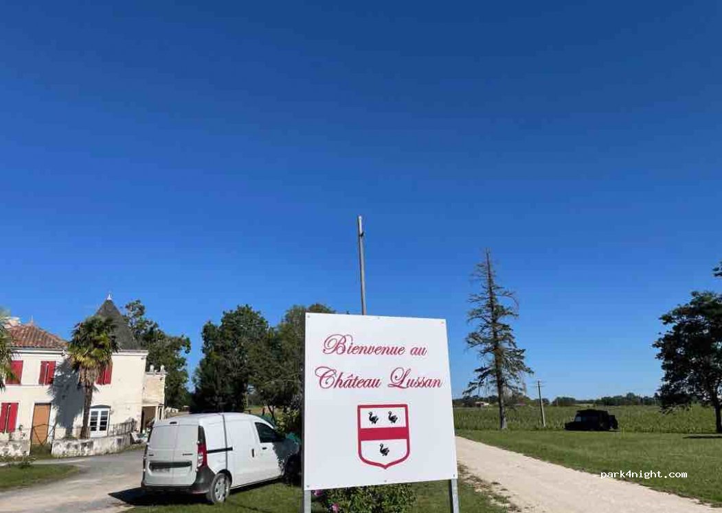 Château Lussan — foto 2