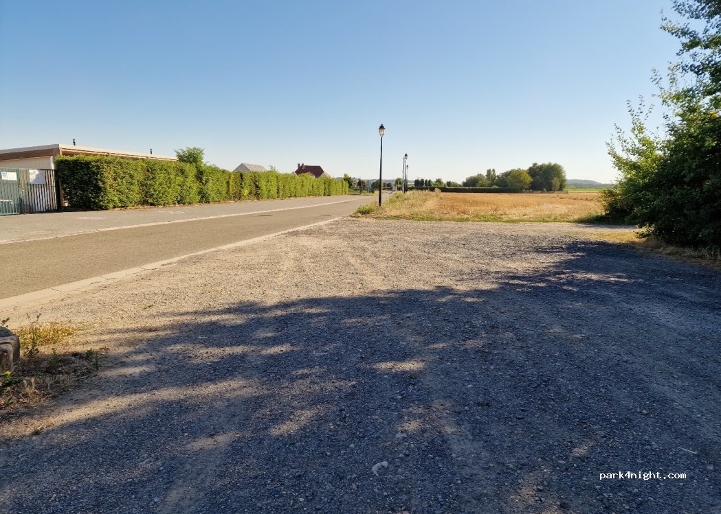 (60680) Grandfresnoy - 439 Rue du Palais — foto
