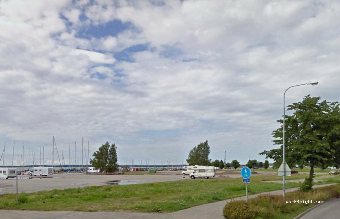 Ställplats Gästhamnen Mariestad — foto