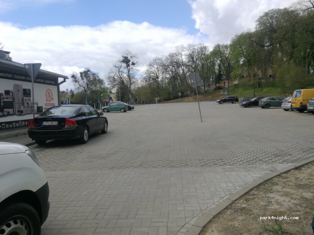 (24-140) Nałęczów - 22 Droga Wojewódzka 830 — foto