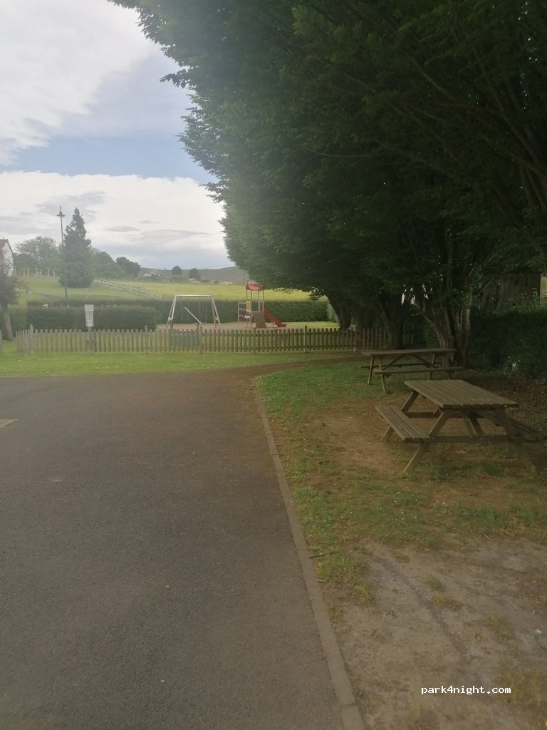 (64640) Saint-Esteben - D14 — foto 2