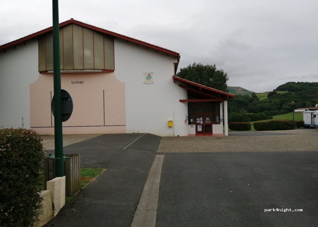 (64640) Saint-Esteben - D14 — foto 4