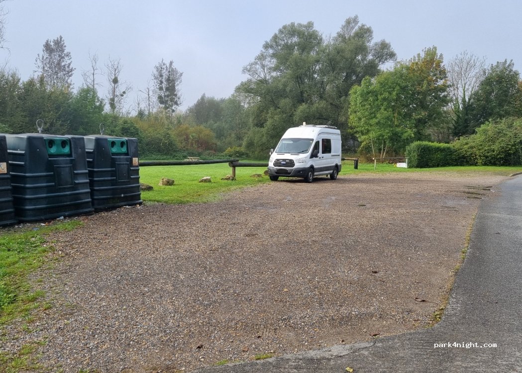 (02800) Travecy - 47 Rue du Général Leclerc — foto