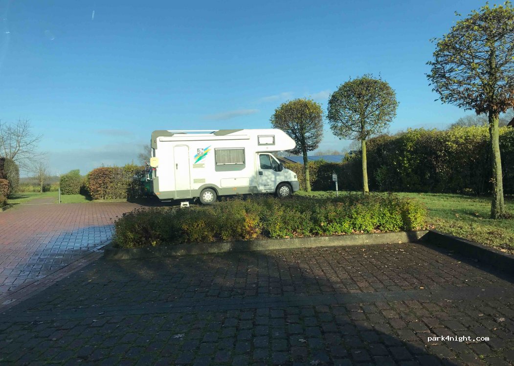 Wohnmobilstellplatz am Rathaus in Lorup — foto 3