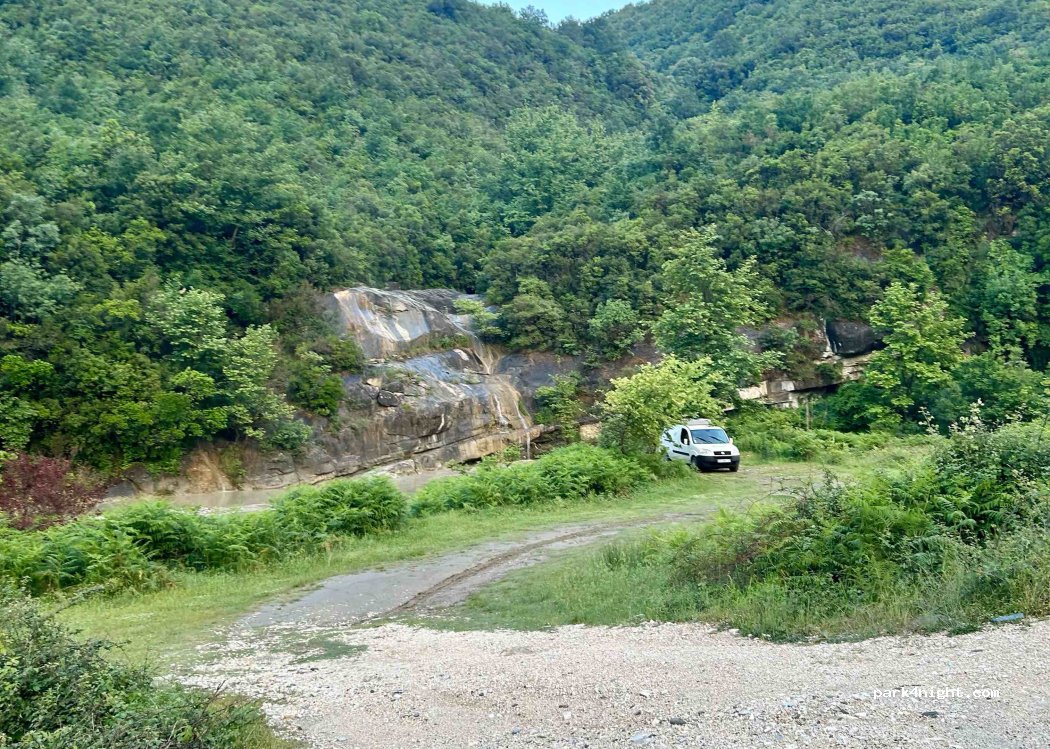 ()  - Unnamed Road — foto 2
