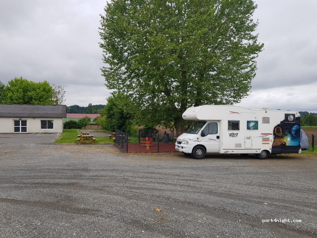(64190) Narp - 160 Village — foto