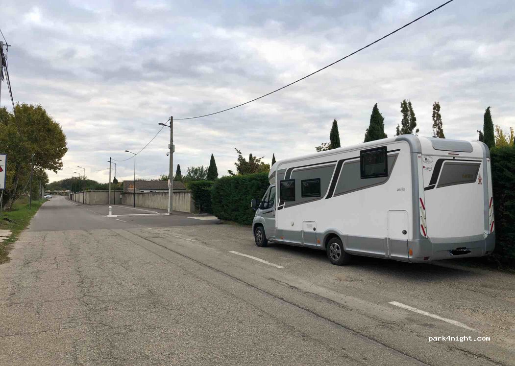 (84170) Monteux - 245 Chemin des Escampades — foto