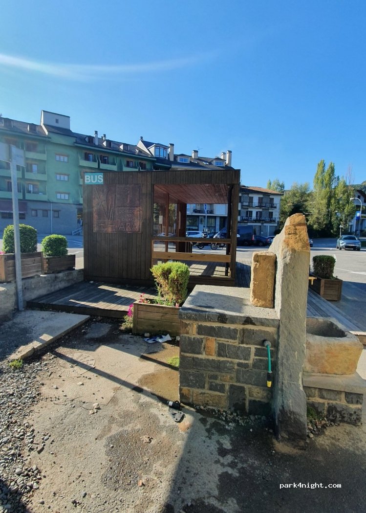 (22330) Aínsa - 3 Avenida Aragón — foto 4