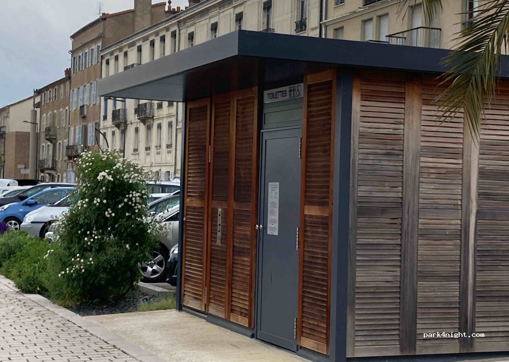(71000) Mâcon - 4 Quai des Marans — foto 3