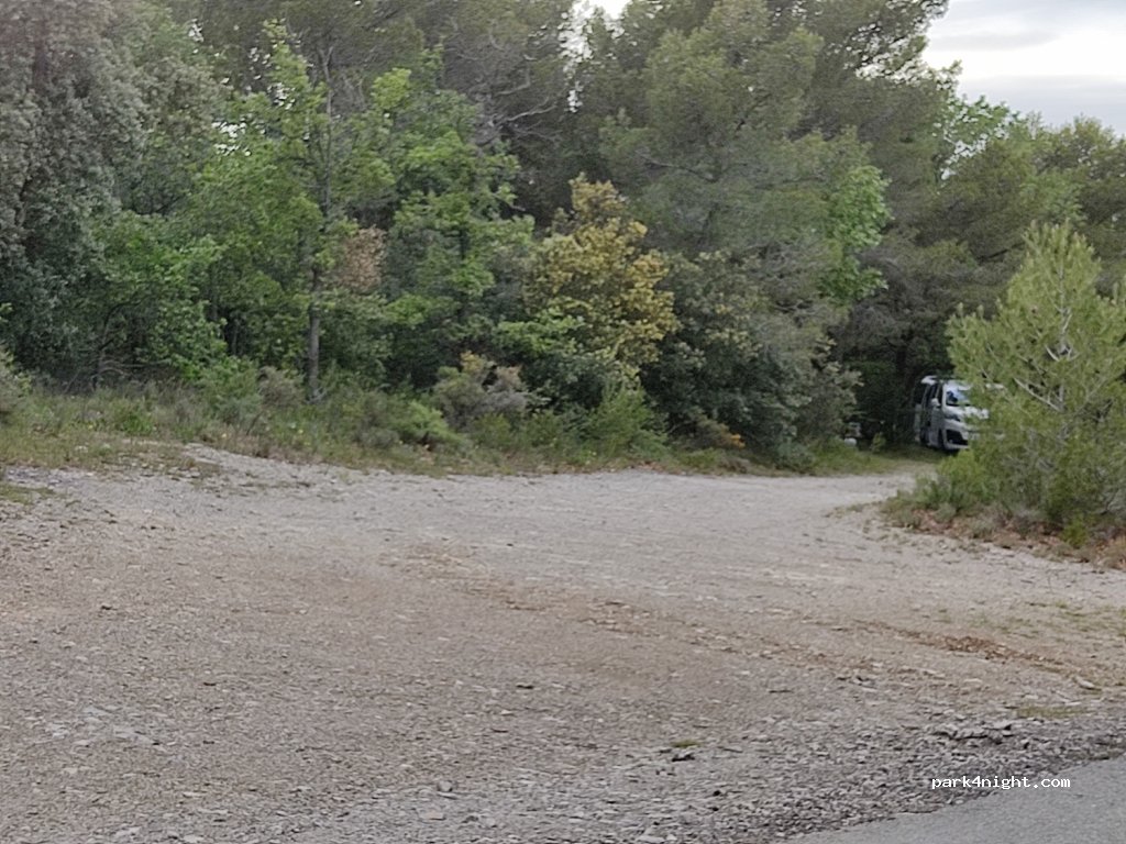 (84110) Seguret - Unnamed Road — foto