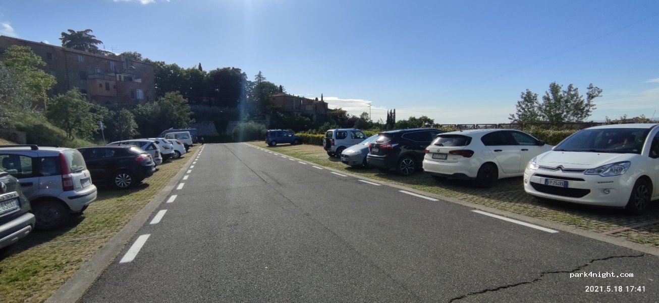 (53020) Castelmuzio - 9 Piazza IV Novembre — foto 2