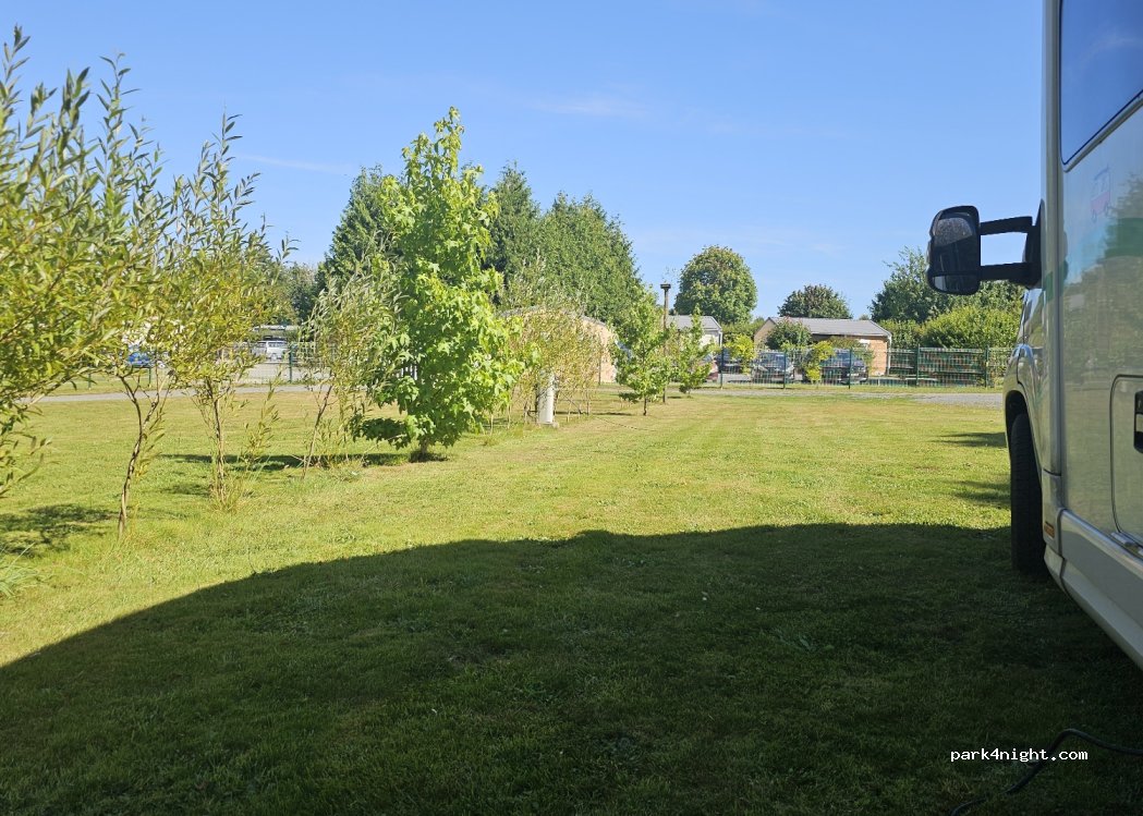 Aire de camping car les charmilles — foto