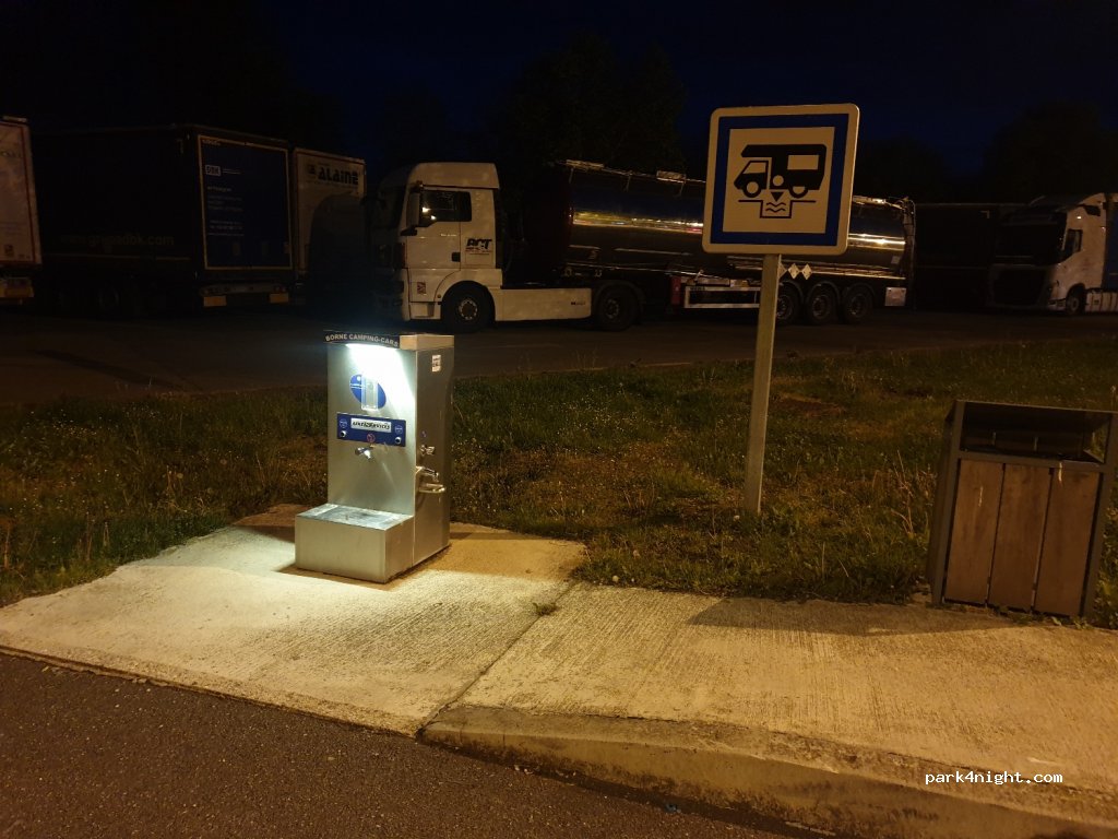 (52140) Val-de-Meuse - Unnamed Road — foto