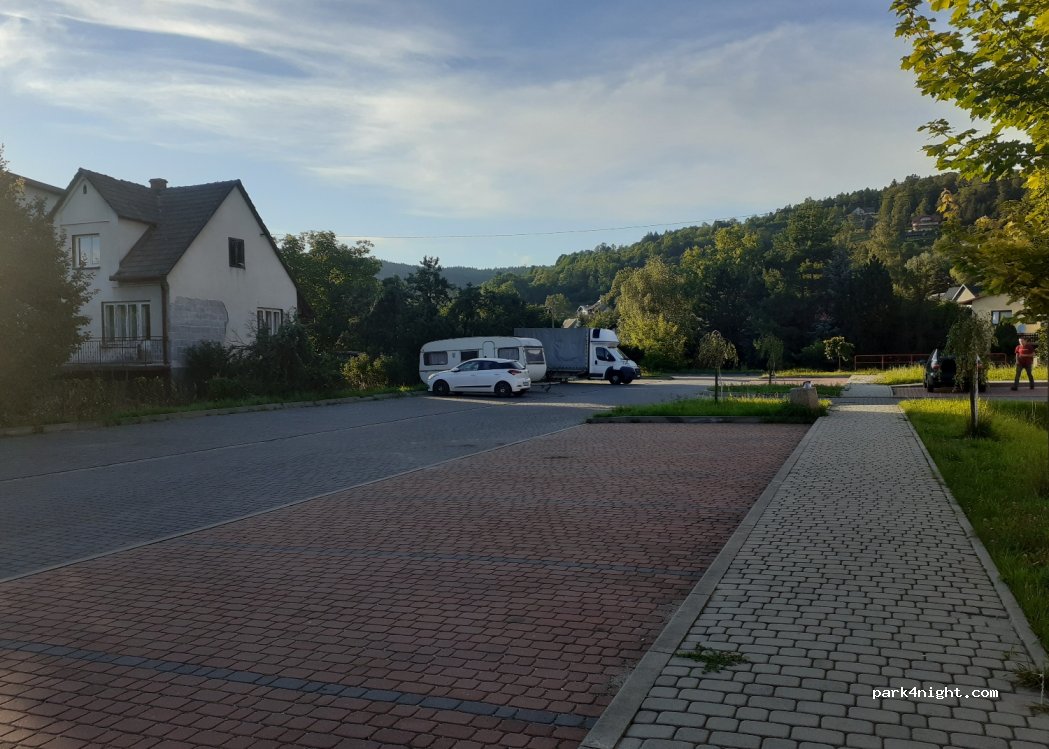(34-220) Maków Podhalański - 11 Kochanowskiego — foto