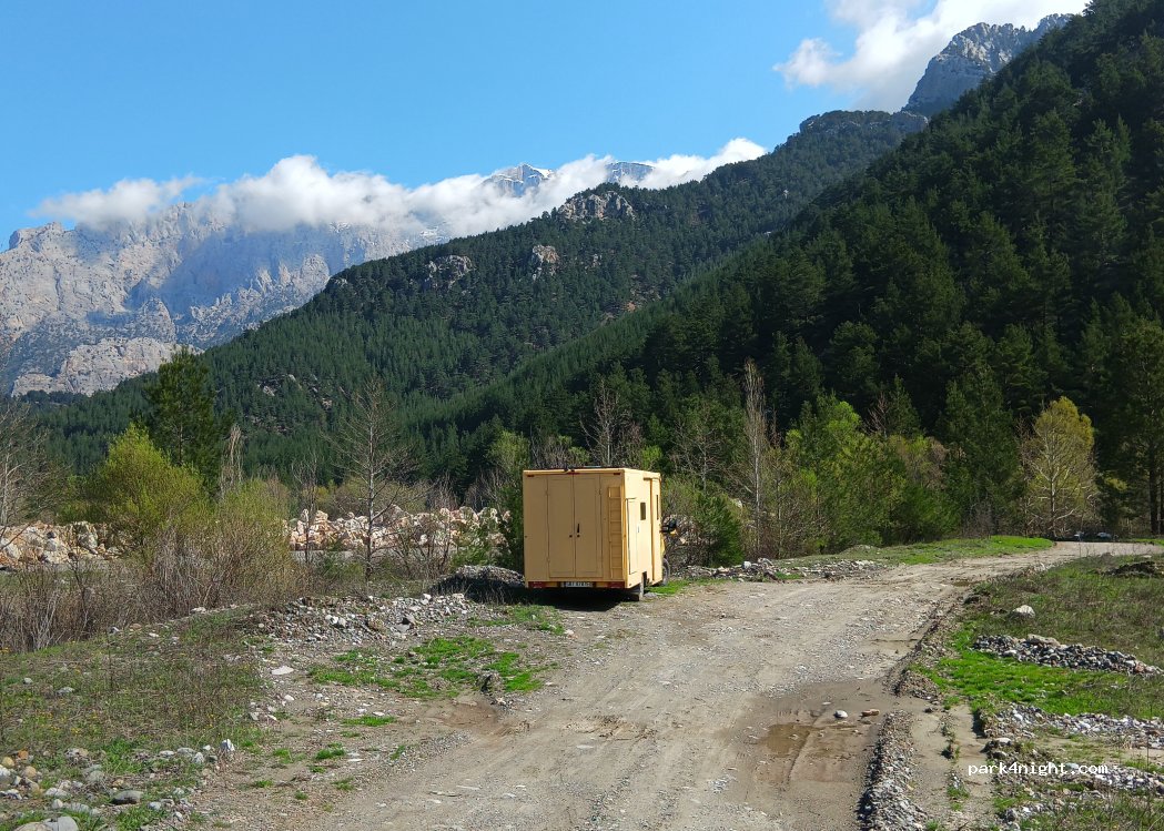 (01472)  - Unnamed Road — foto 5