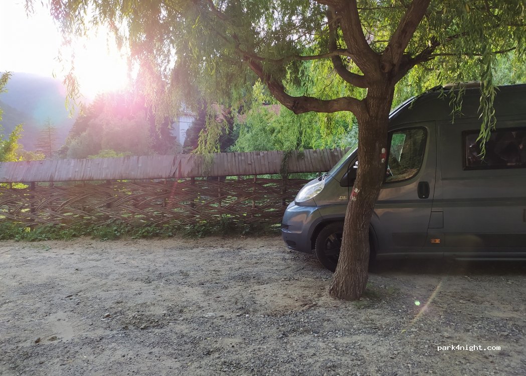 (245601)  - Str. Basarab Neagoe — foto 3