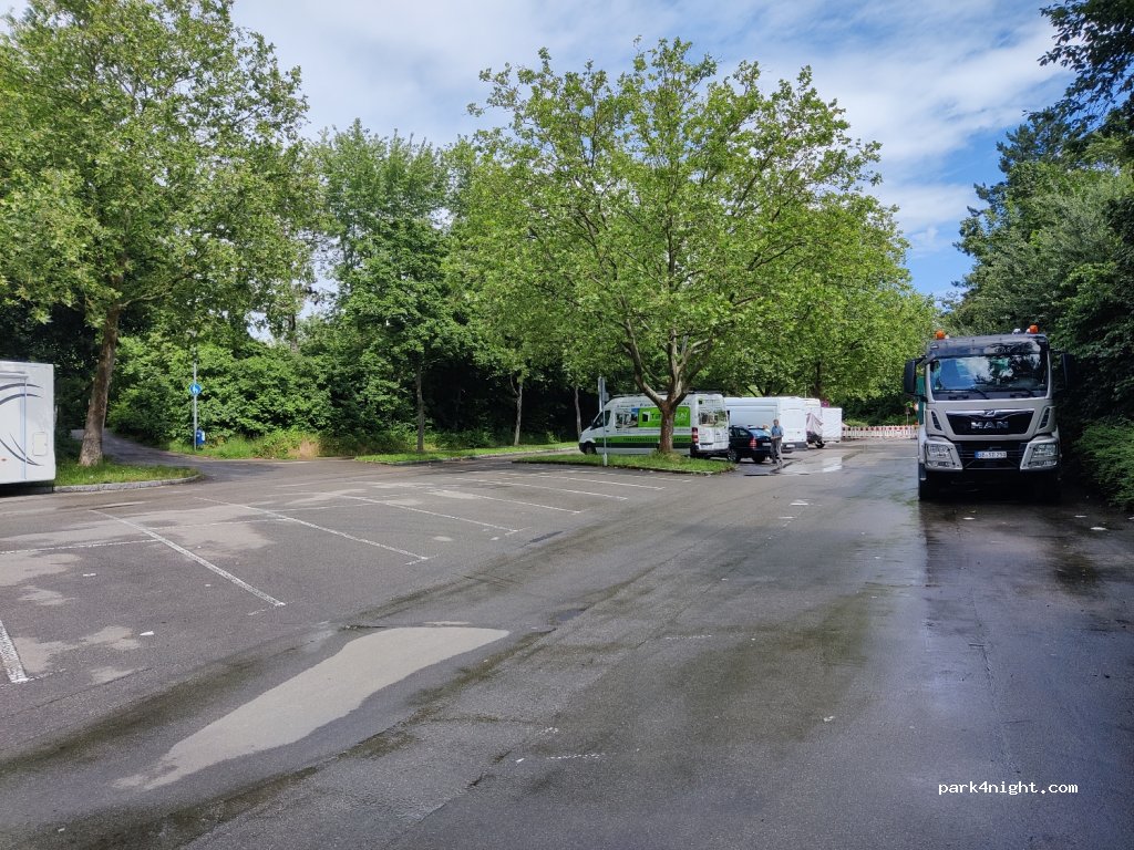 (71032) Böblingen - 17 Waldenbucher Straße — foto